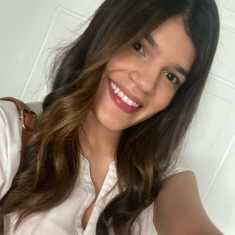 Meet your Posher, Angelica